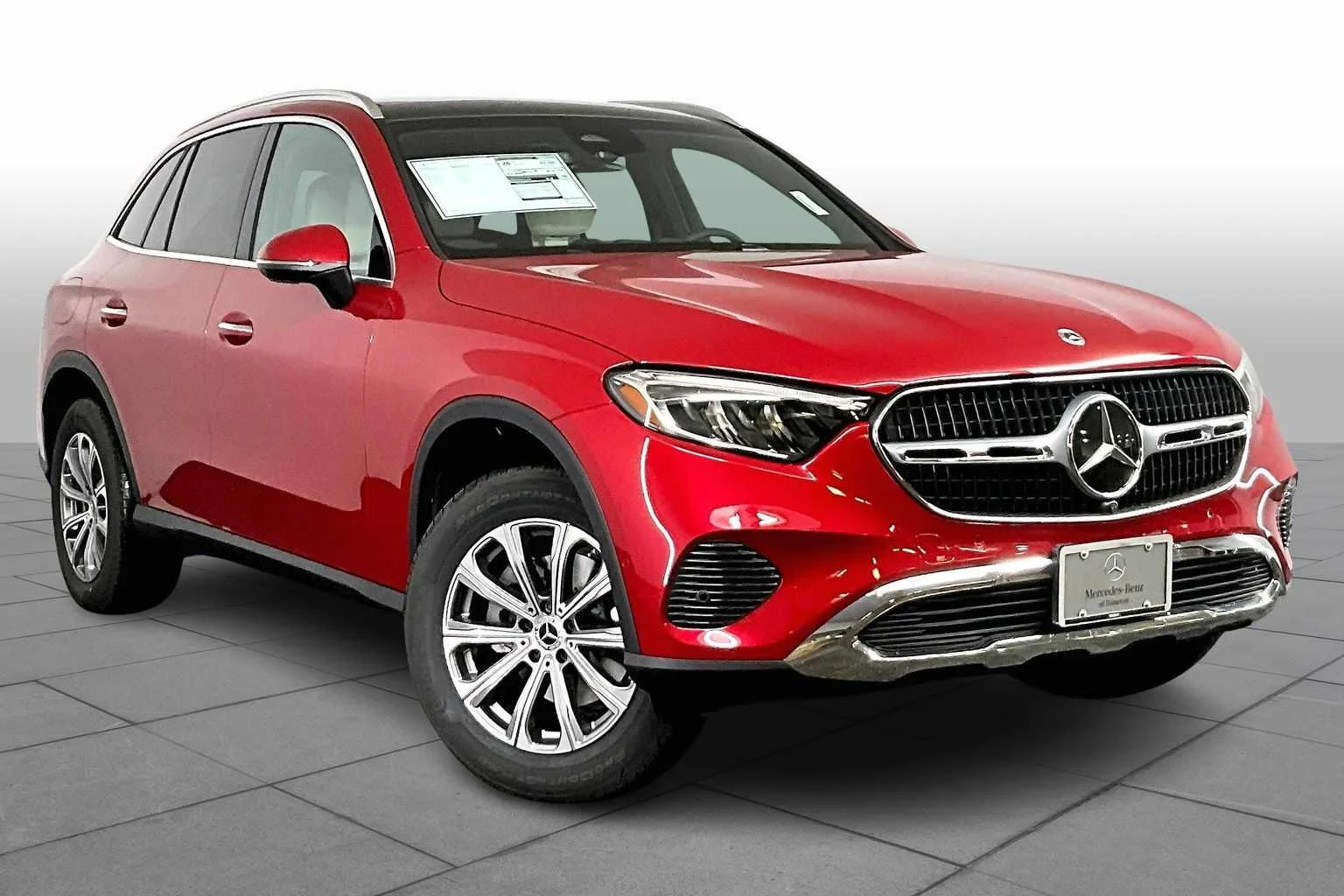 New 2026 MANUFAKTUR Patagonia Red Metallic Mercedes-Benz GLC 300 image 2