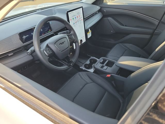New 2026 Star White Metallic Tri-coat Ford Premium image 3