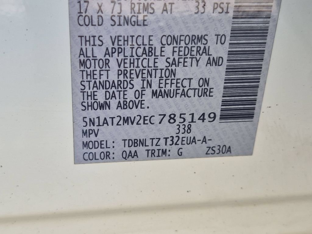 Used 2014 White Nissan SV image 27