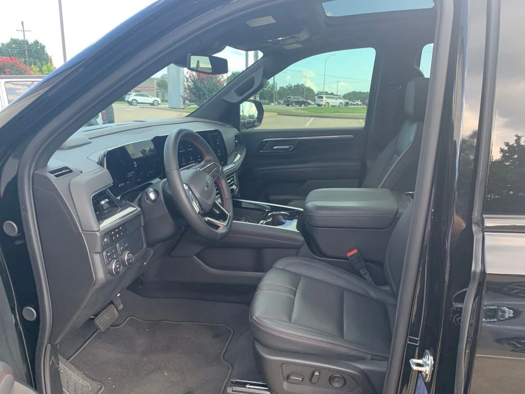Used 2025 Black Chevrolet RST image 6