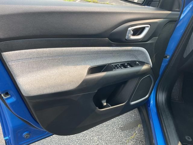 Certified Used 2024 Hydro Blue Pearlcoat Jeep Latitude image 23