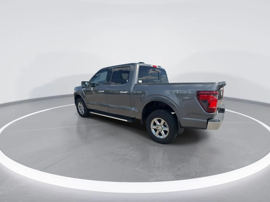 Used 2024 Gray Ford XLT image 6
