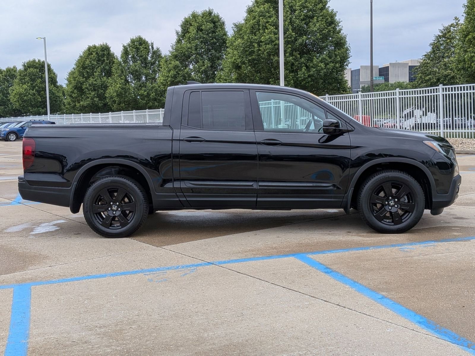 Certified Used 2019 Black Honda Black Edition image 6