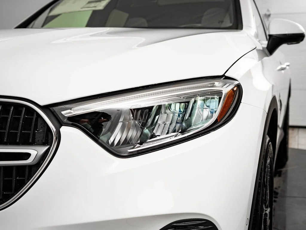 Used 2026 Polar White Mercedes-Benz GLC 300 image 16