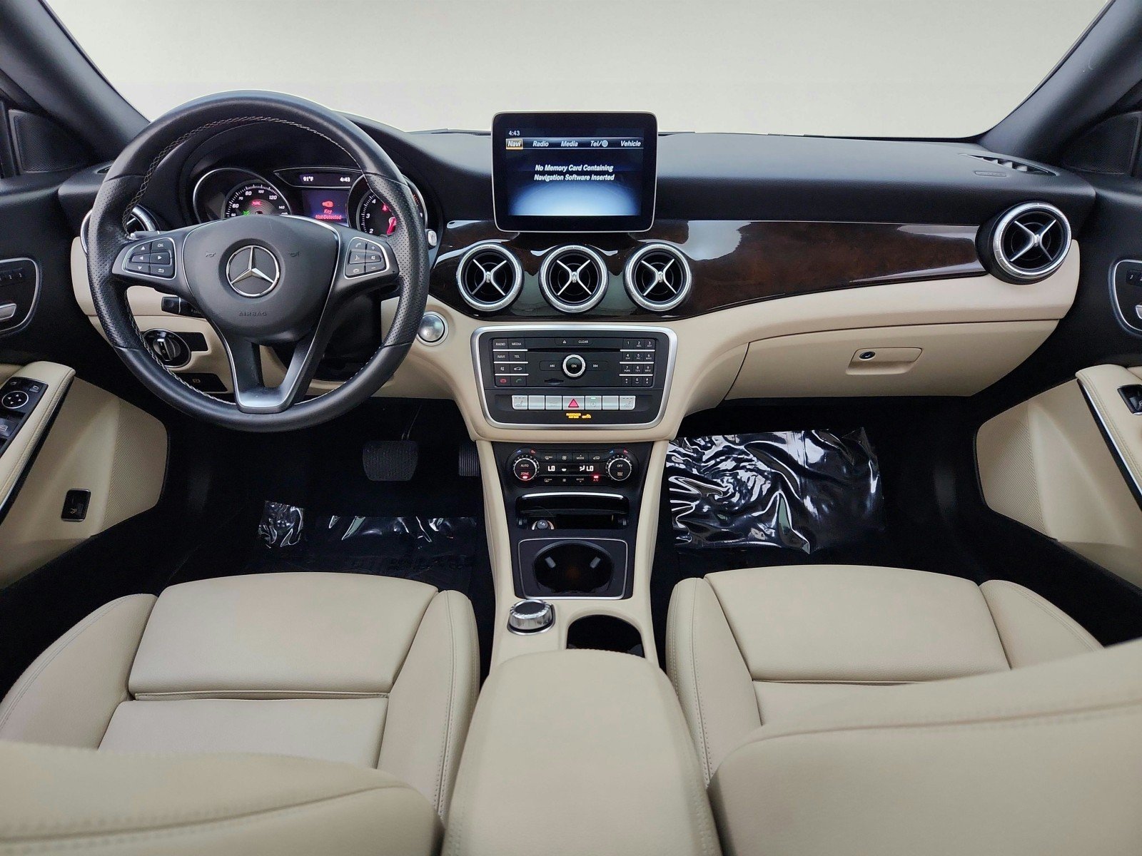 Used 2019 Polar White Mercedes-Benz CLA 250 image 24