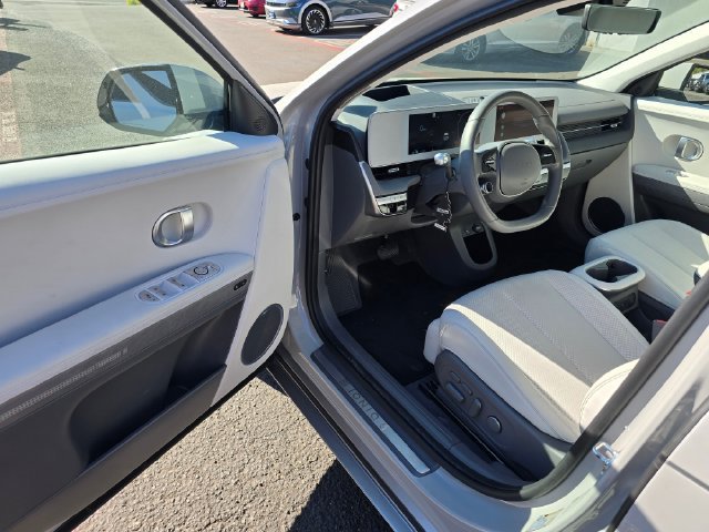 2024 Hyundai IONIQ 5 Limited - Photo 19