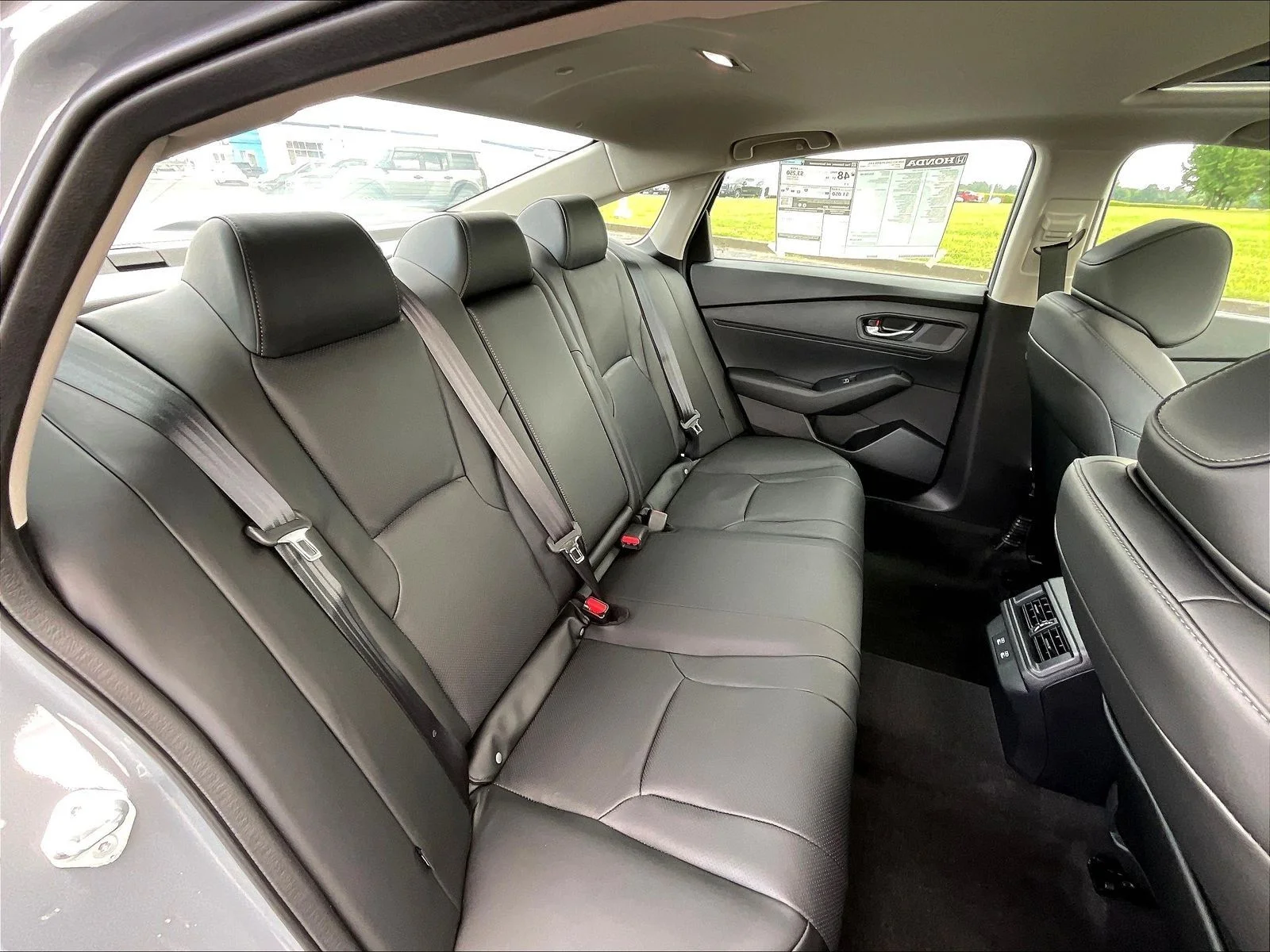 New 2026 Urban Gray Pearl Honda EX-L image 13