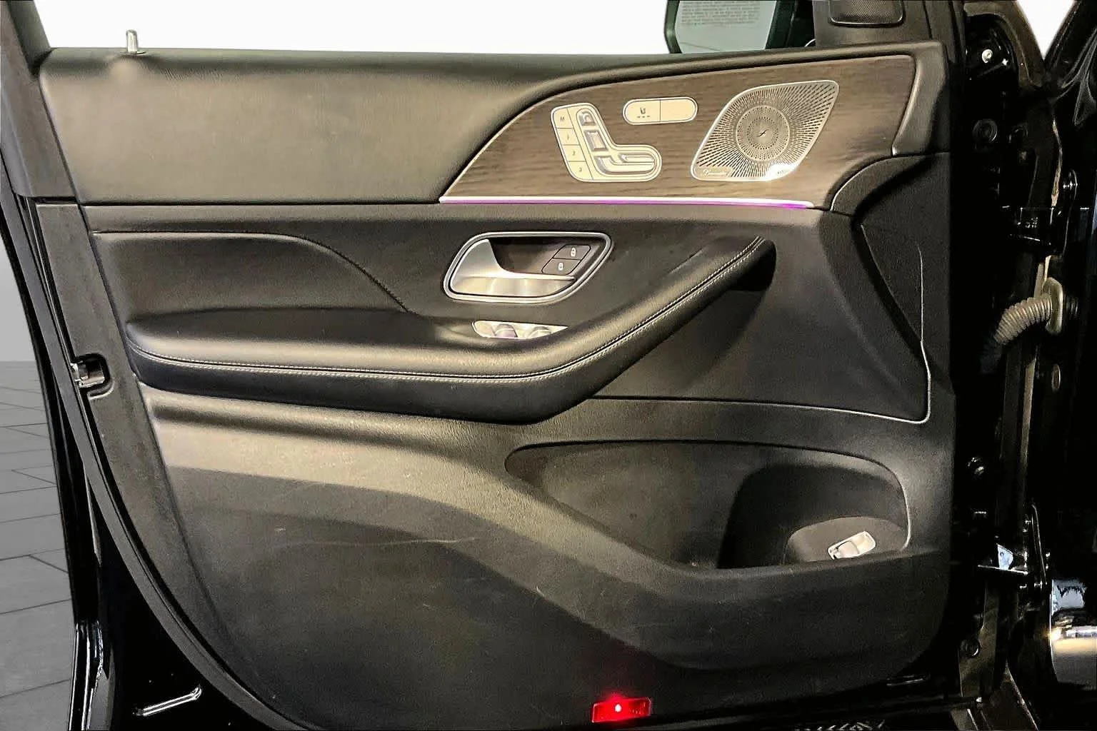 Used 2020 Black Mercedes-Benz GLE 350 image 22