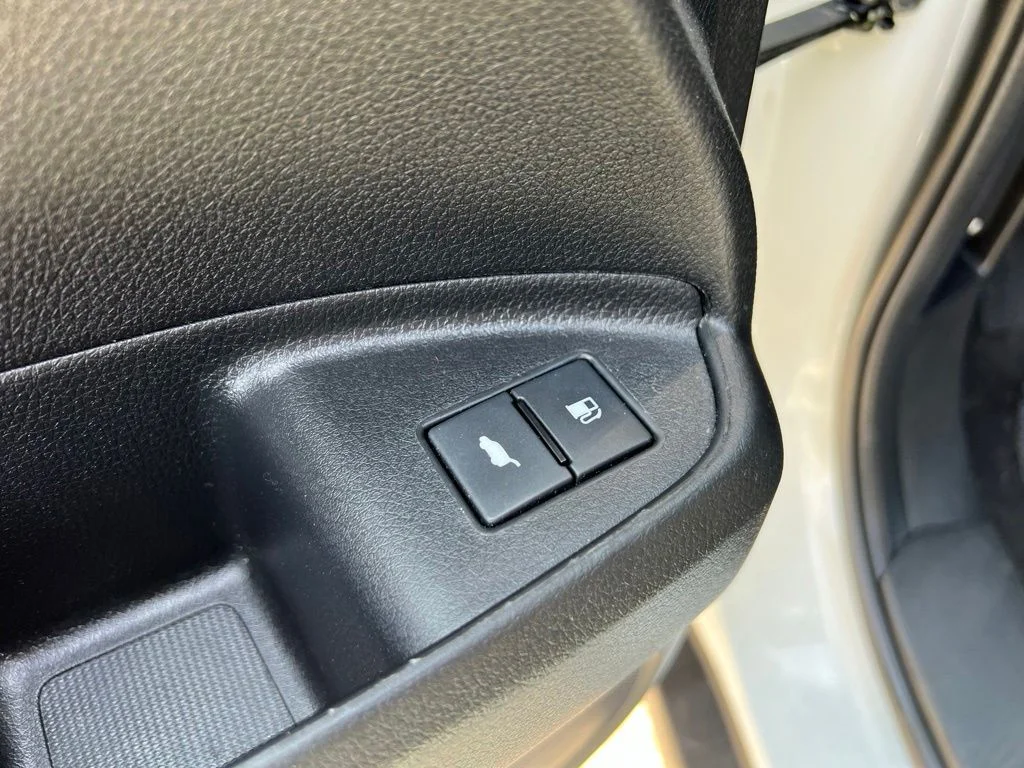 Used 2021 White Honda Special Edition image 16