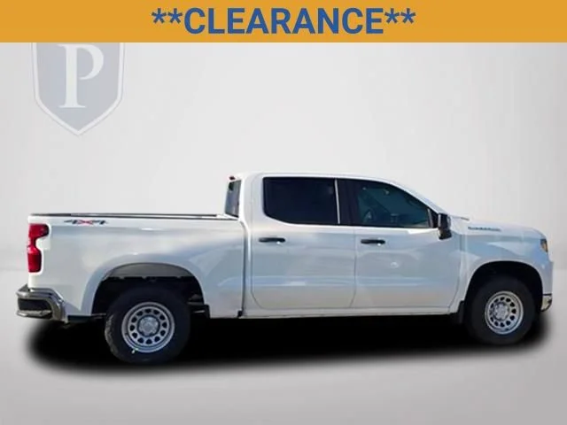 New 2026 Summit White Chevrolet WT image 4