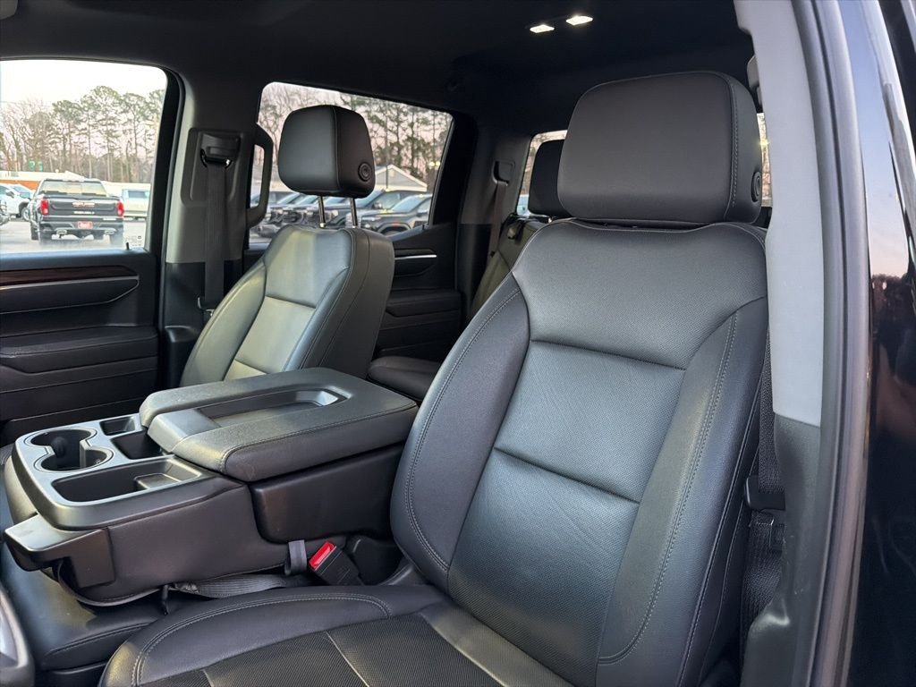 Used 2025 Black GMC SLT image 21
