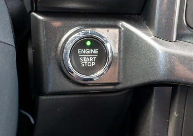 Used 2022 White Metallic Ford XLT image 20