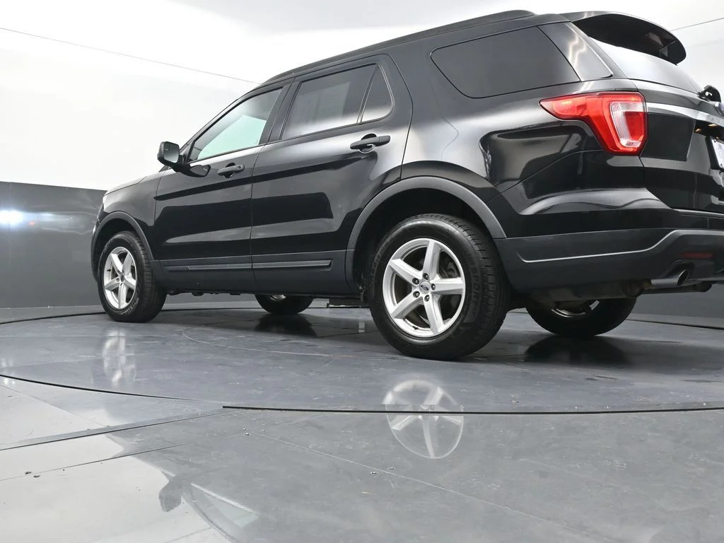 Used 2018 Black Ford Base image 27
