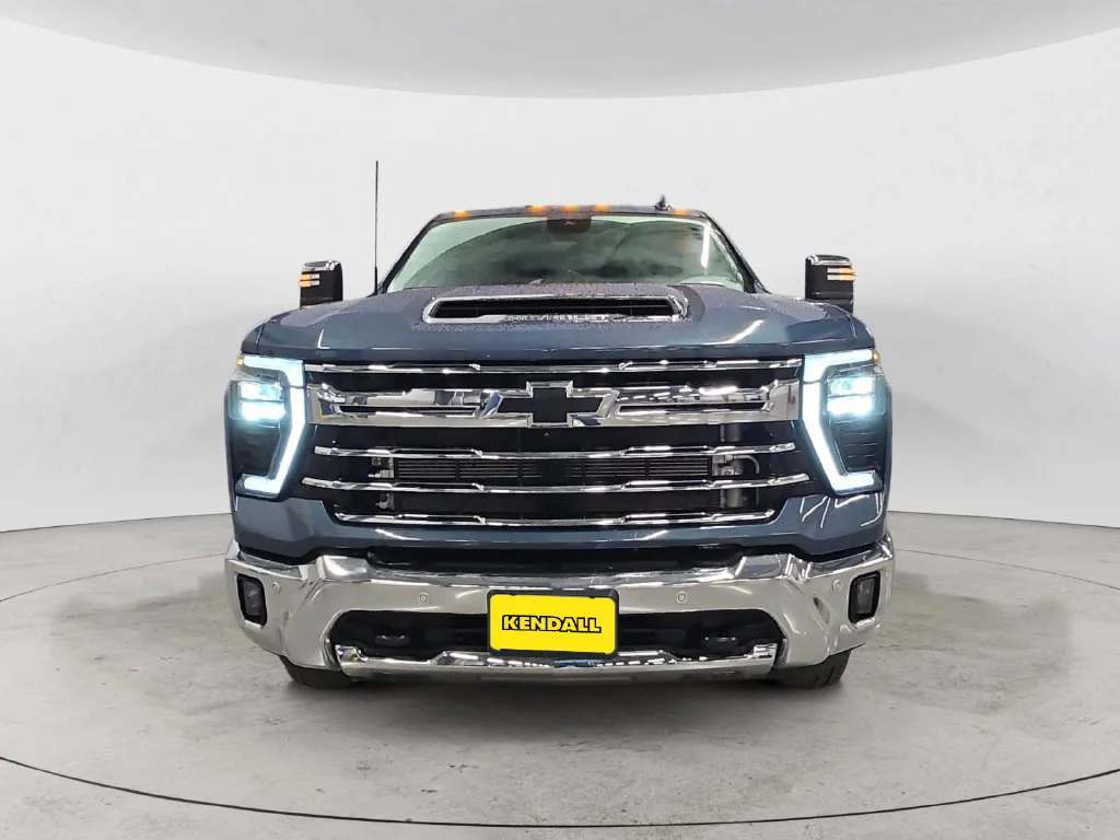 Used 2025 Lakeshore Blue Metallic Chevrolet LTZ DRW image 3