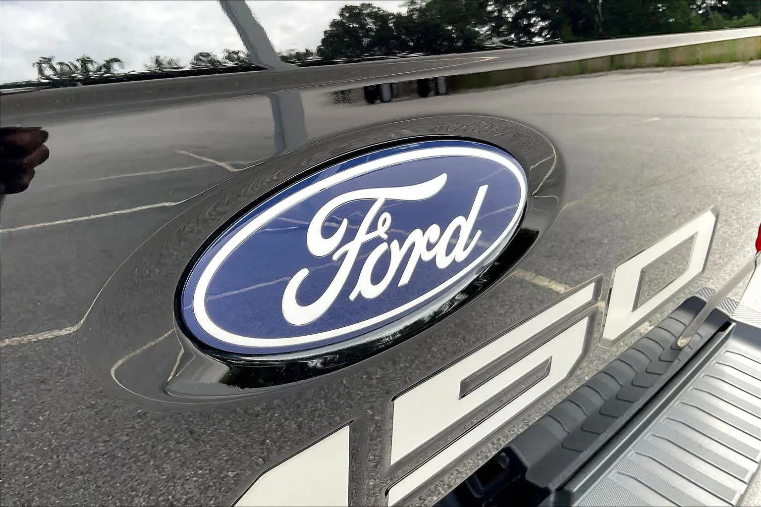 Used 2025 Agate Black Ford STX image 76
