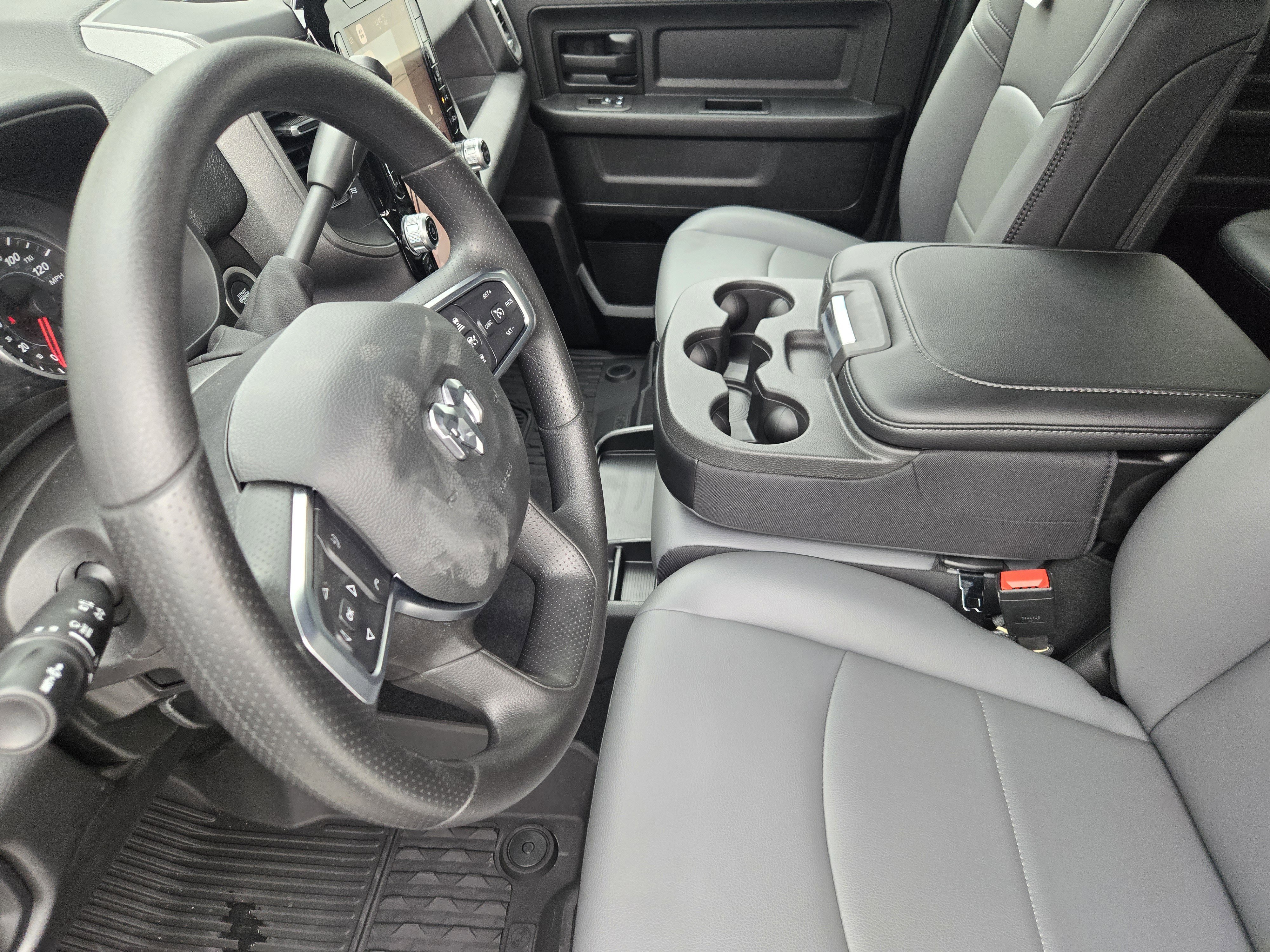 2026 RAM 2500 Tradesman - Photo 10