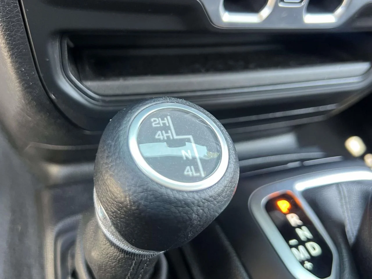 Used 2018 Sting-Gray Clearcoat Jeep Sport S 4x4 image 42