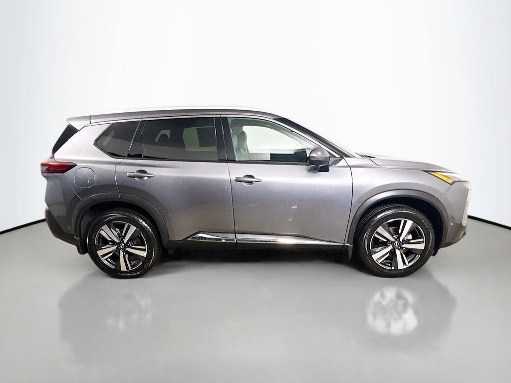 Used 2023 Gun Metallic Nissan SL image 8