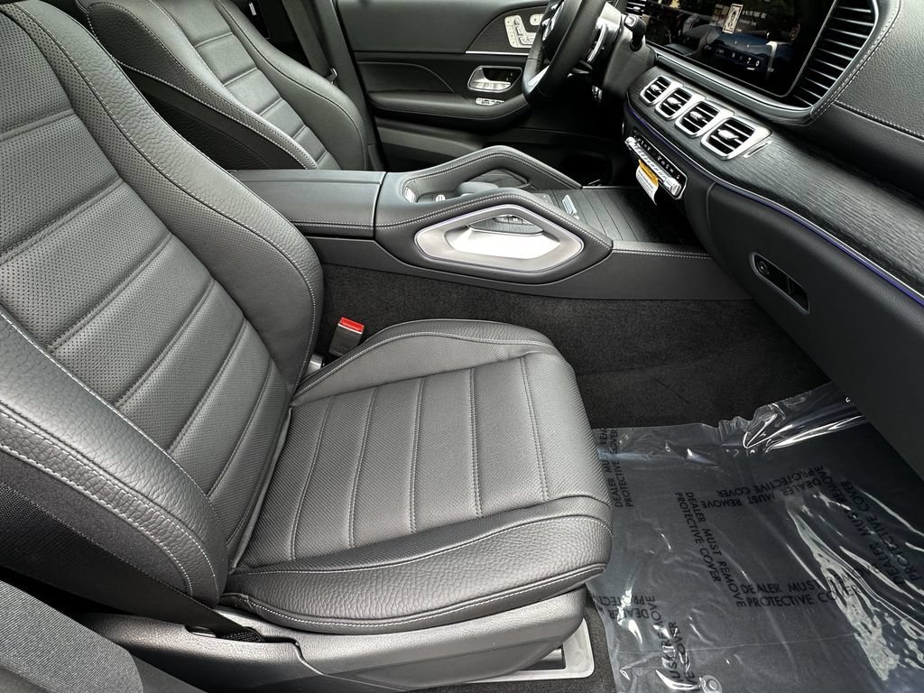 New 2026 MANUFAKTUR Moonlight White Magno Mercedes-Benz GLS 450 image 52