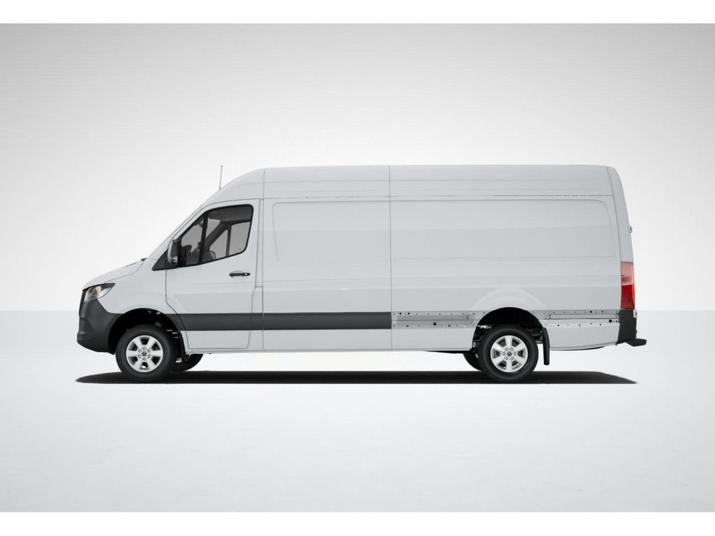 New 2026 White Mercedes-Benz Cargo 170 WB image 34