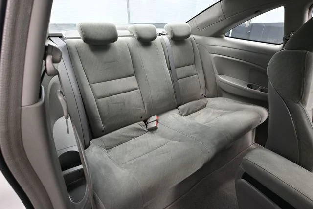 Used 2009 White Honda LX image 32