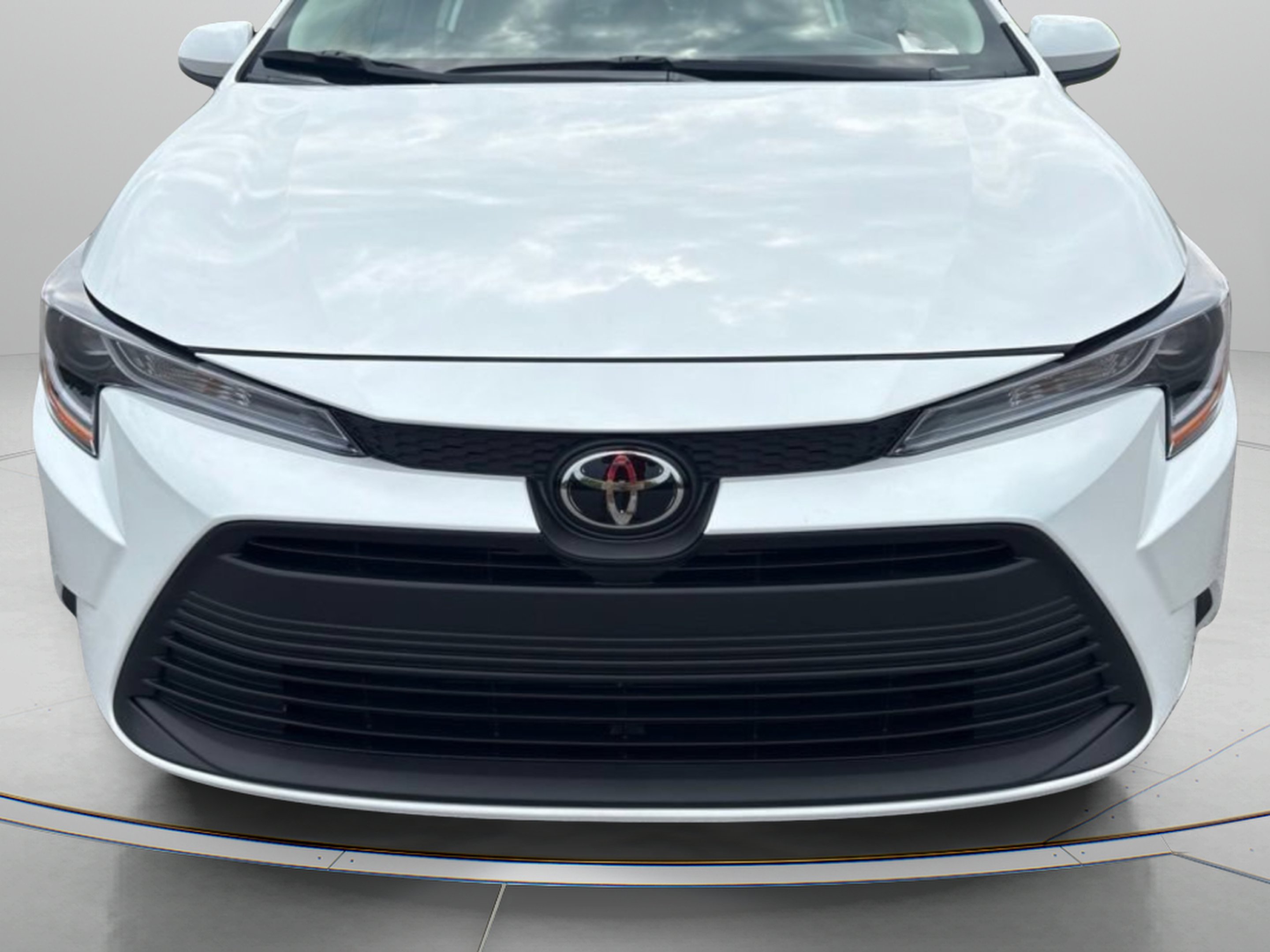 New 2026 Wind Chill Pearl Toyota LE image 3