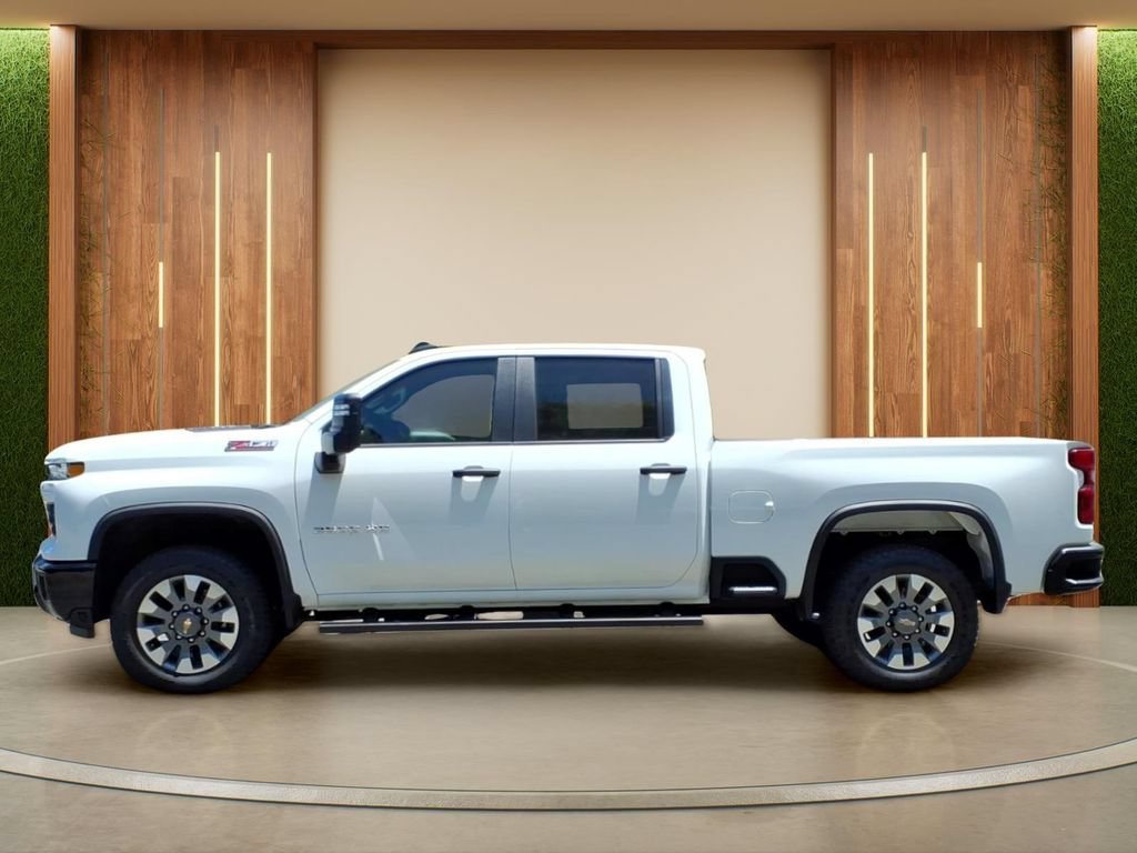 New 2026 Summit White Chevrolet Custom image 28