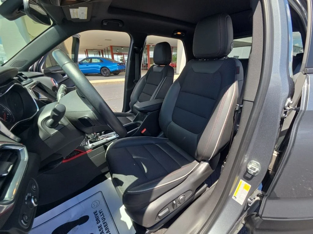 Used 2021 Gray Chevrolet RS image 32