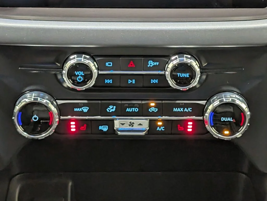 New 2026 Agate Black Metallic Ford XLT image 6