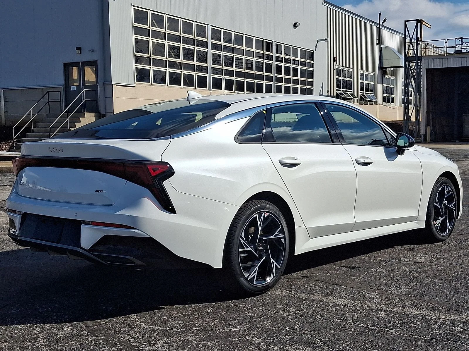 New 2026 White Kia GT-Line image 7
