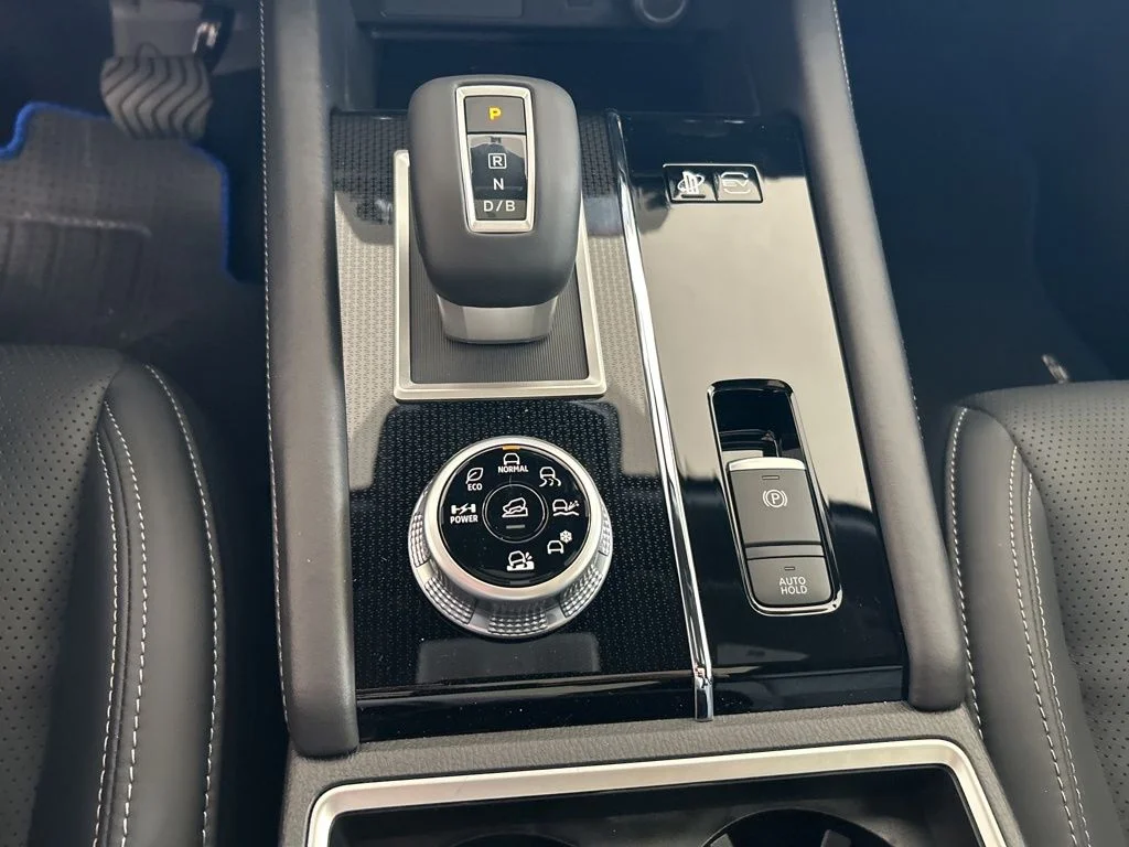 2025 Mitsubishi Outlander Plug-in Hybrid SEL Black Edition - Photo 50