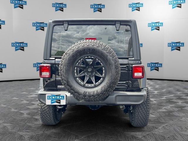 New 2026 Black Clear-Coat Exterior Paint Jeep Sport image 4