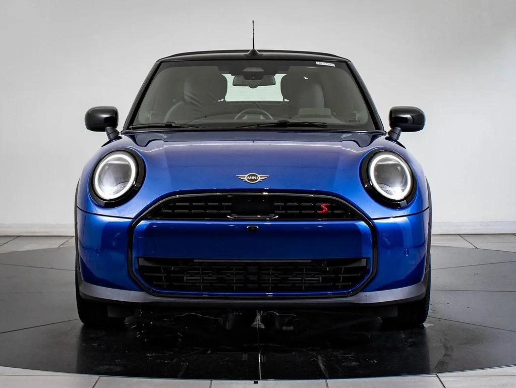 Certified Used 2026 Blazing Blue Metallic MINI Iconic image 3