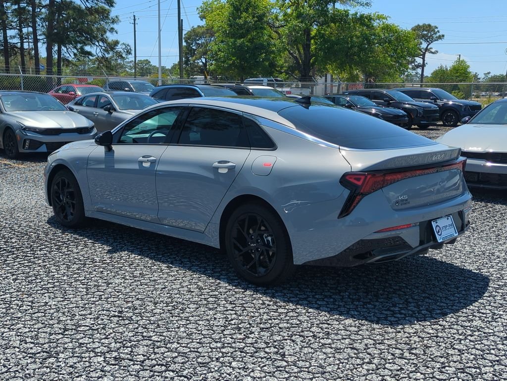 New 2026 Wolf Gray Kia GT-Line FWD image 5