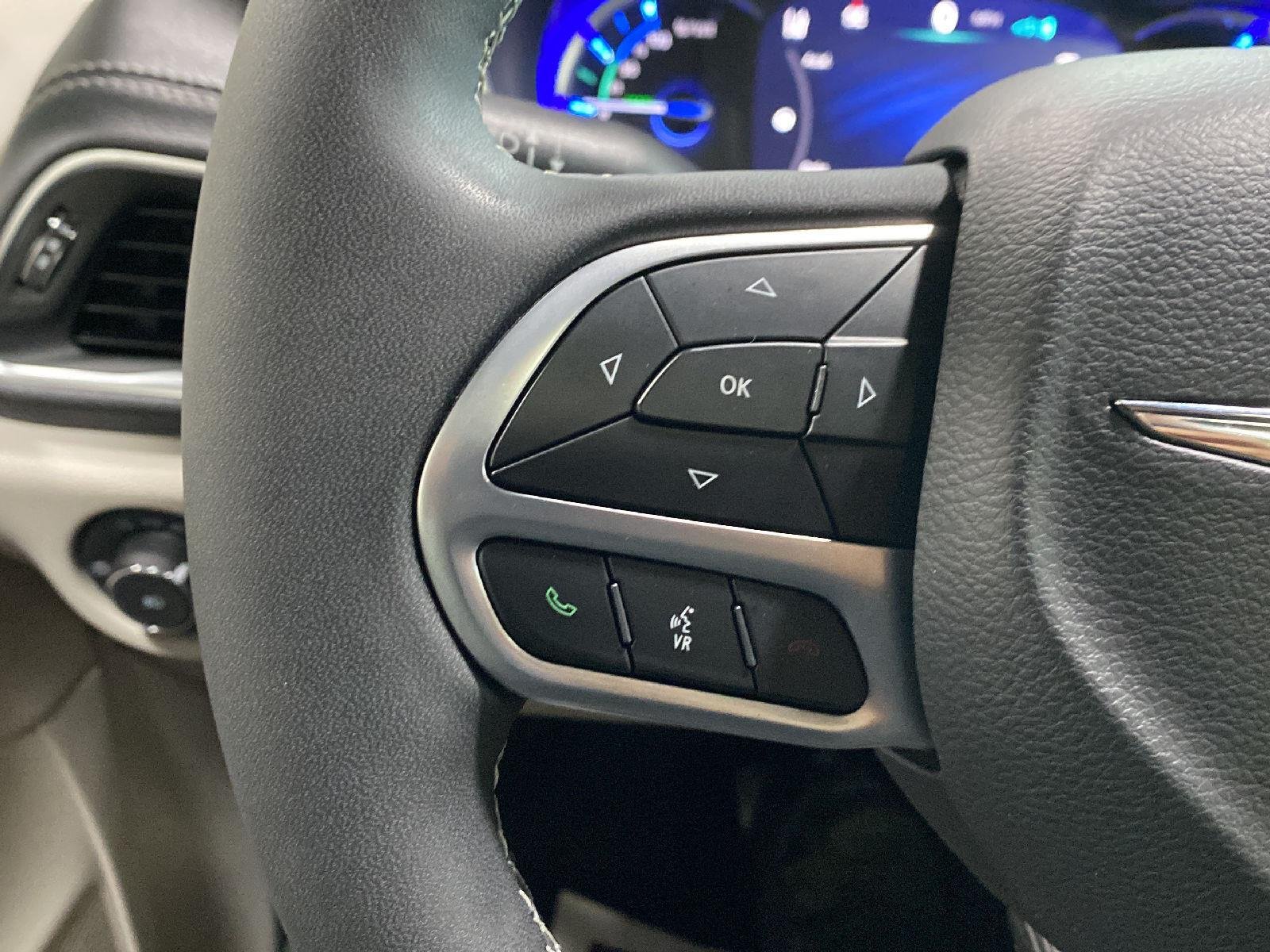 Used 2023 Ceramic Gray Clearcoat Chrysler Hybrid Limited image 33