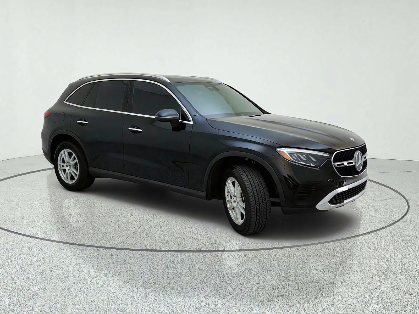Used 2023 Black Mercedes-Benz GLC 300 image 5