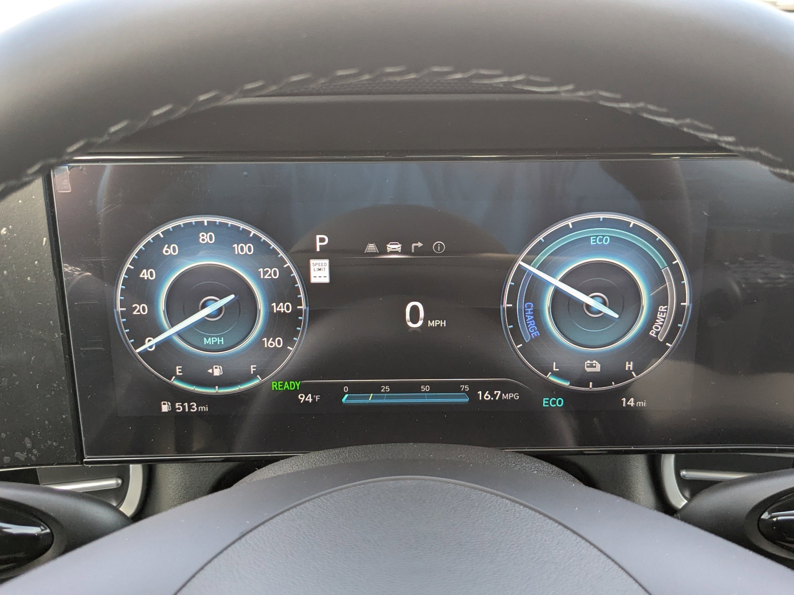 2025 Hyundai Elantra Limited - Photo 23