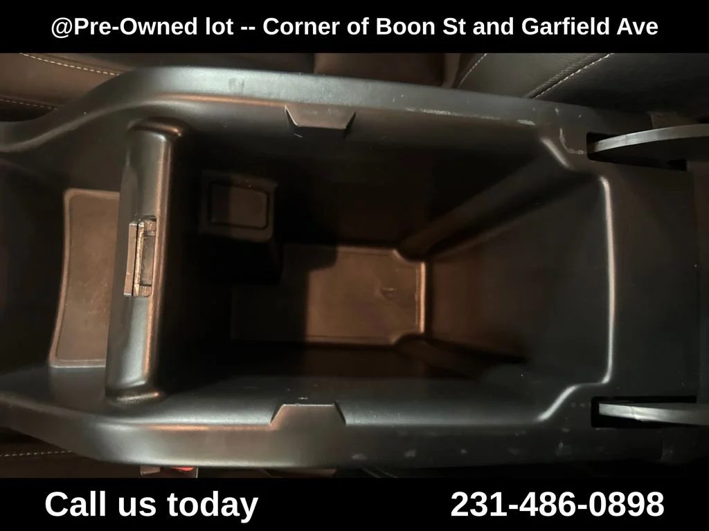 Used 2021 Gray Chevrolet LT image 26