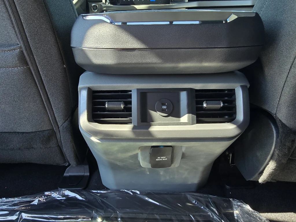 New 2026 White Ford XLT image 32