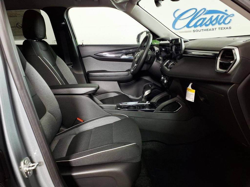 2026 Chevrolet Trailblazer LT - Photo 11