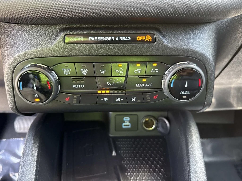 Used 2022  Ford Outer Banks image 31