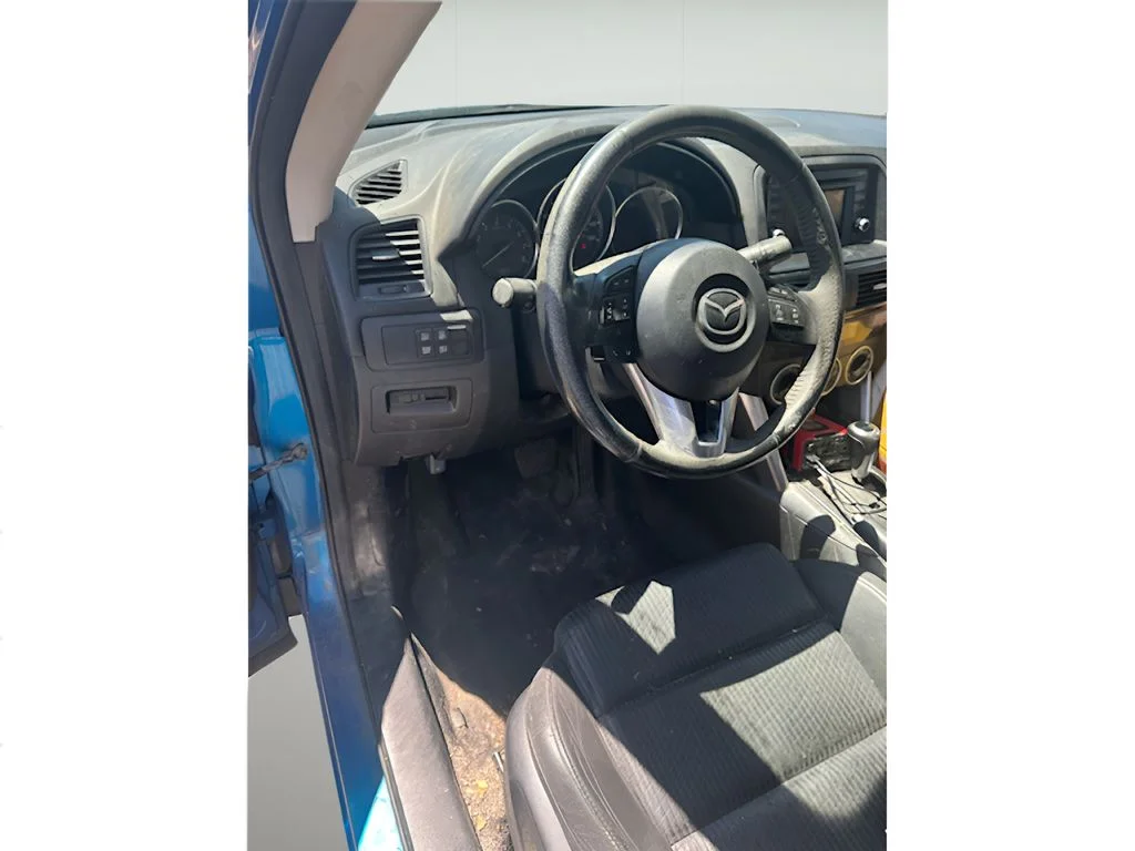 Used 2013  Mazda Touring image 6