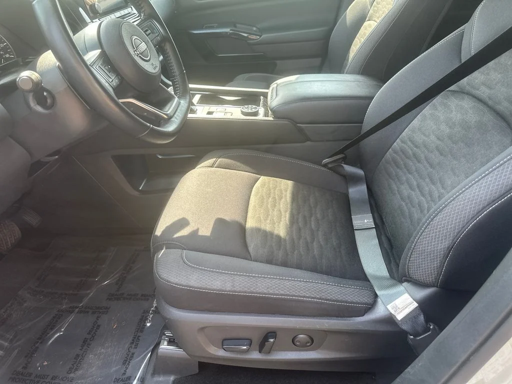 Used 2025 Silver Nissan SV image 15