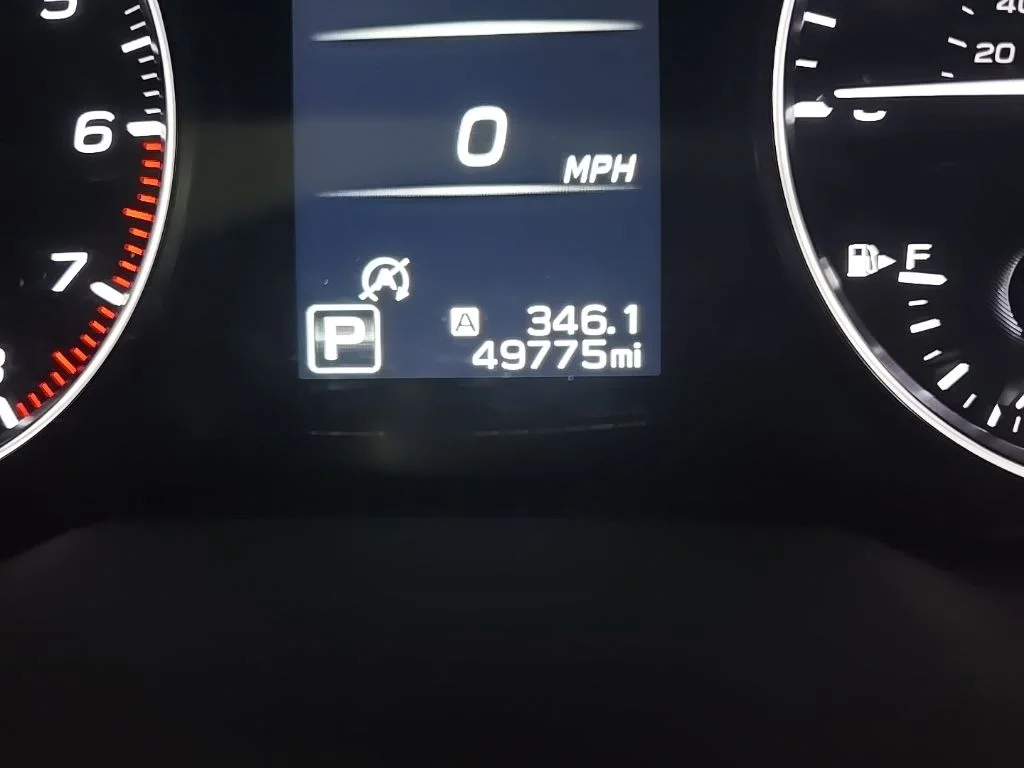 Used 2024 Silver Subaru Onyx Edition image 23