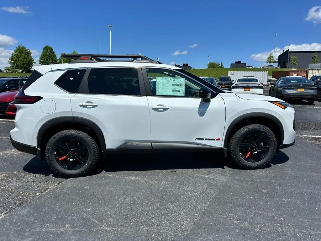New 2026 Everest White Pearl TriCoat Nissan Rock Creek® image 2