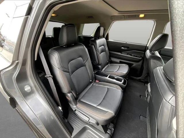 Used 2024 Gray Nissan SL image 27