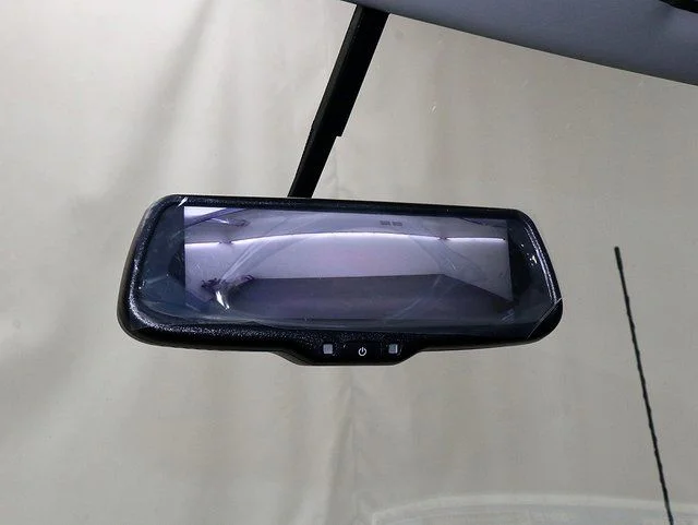 New 2025 Oxford White Ford E-350 SRW image 19