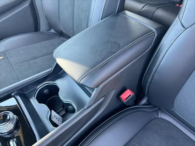 New 2027 High-Gloss Black Paint Jeep Laredo Altitude image 21