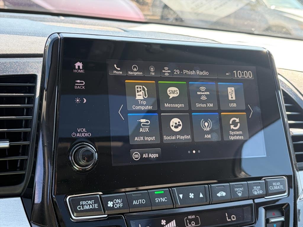 Used 2024 Lunar Silver Metallic Honda TOURING image 15