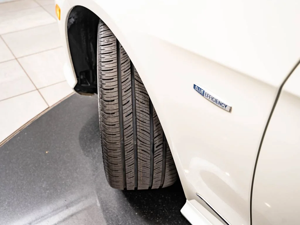 Used 2012 White Mercedes-Benz E 350 Luxury image 54